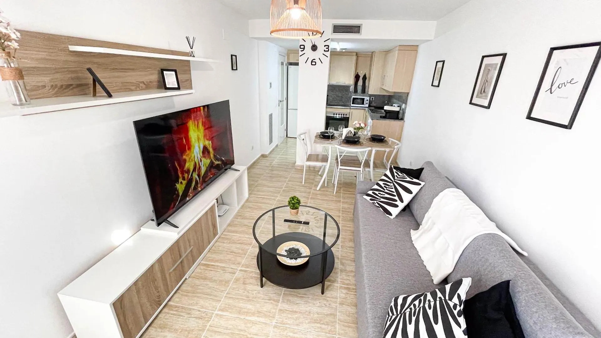 Black Style Apartment Lloret de Mar