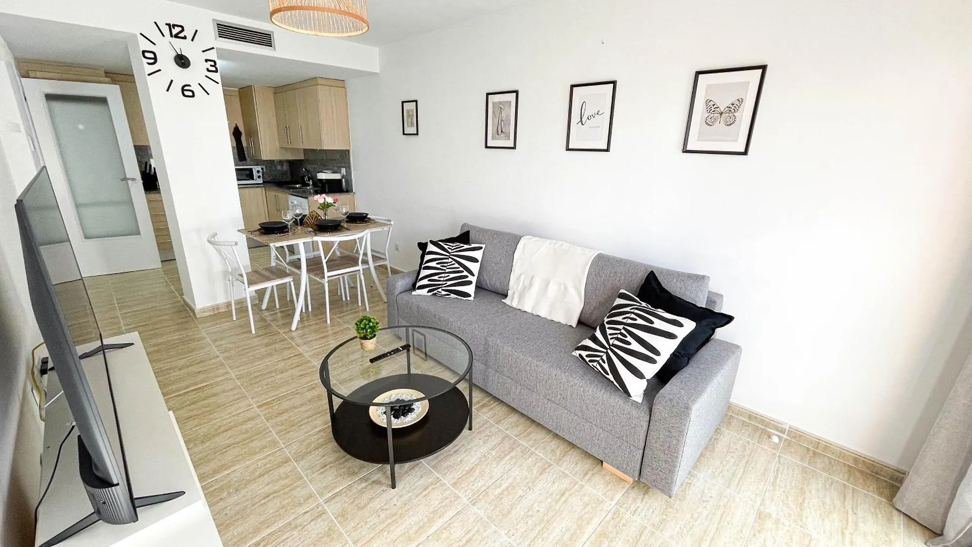Black Style Apartment Lloret de Mar